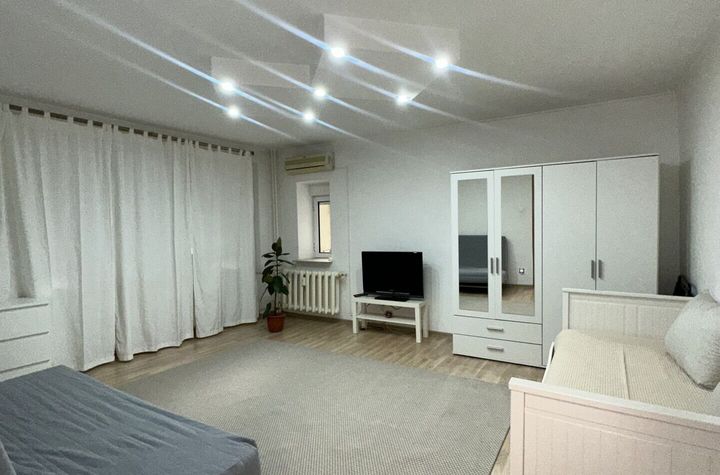 Matei Basarab - Traian garsoniera decomandata 40 mp utili 450 Euro anunturi imobiliare Bucuresti