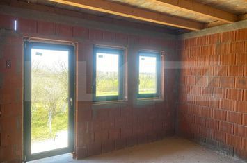 Casă - 2 camere de vanzare SATU MARE - Satu Mare anunturi imobiliare Satu Mare