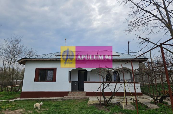 GIURGIU - COM. BUCSANI (OBEDENI) CASA COCHETA DE VANZARE 49K EUR NEG anunturi imobiliare Giurgiu