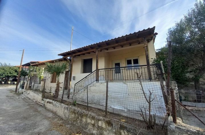 Casă individuală 75 mp pe teren 1.154 mp în Kato Metochi anunturi imobiliare Grecia