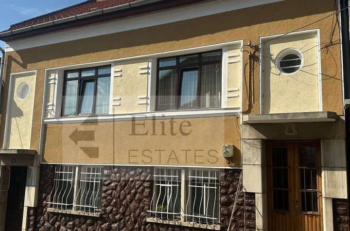 Apartament de Vanzare la Parterul unei case colective anunturi imobiliare Bihor