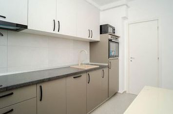 UNIREA TOWERS, APARTAMENT MOBILAT CU PARCARE SUBTERANA anunturi imobiliare Iasi