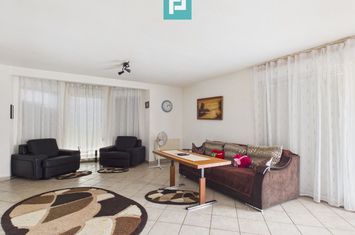 Casă cu mansardă, teren 410 mp anunturi imobiliare Arad