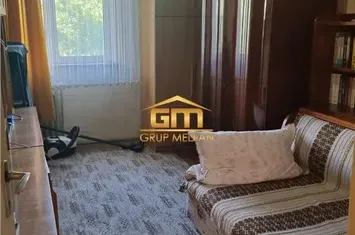 Apartament 3 camere de vanzare TRAIAN - Valcea anunturi imobiliare Valcea