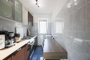 Apartament cu 2 camere la etaj 3 Calea Romanilor – Str. Haiducilor anunturi imobiliare Arad