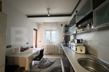 Apartament 3 camere de vanzare CRAIOVA - Dolj anunturi imobiliare Dolj