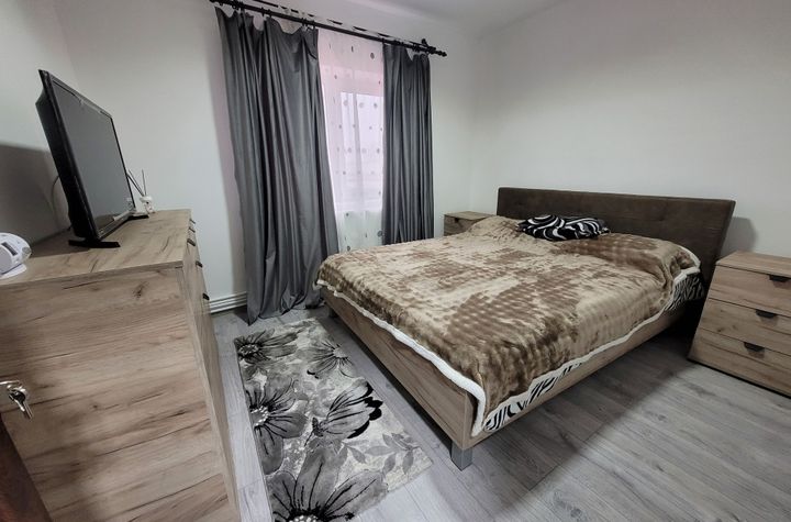 Apartament 2 camere de vanzare ROVINARI - Gorj anunturi imobiliare Gorj