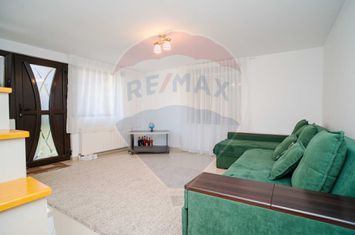 Casă / Vilă cu 4 camere de vânzare în zona Podu Ros anunturi imobiliare Iasi