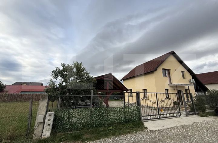 Casă - 3 camere de vanzare VULCAN - Brasov anunturi imobiliare Brasov