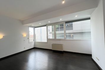 Apartament 4 camere de vanzare KISELEFF - Bucuresti anunturi imobiliare Bucuresti