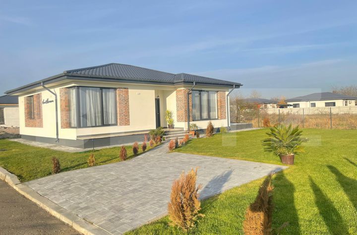 Casă - 4 camere de vanzare CORBEANCA - Bucuresti anunturi imobiliare Bucuresti