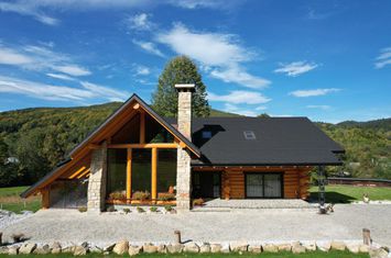 Vilă - 6 camere de vanzare SUCEVITA - Suceava anunturi imobiliare Suceava