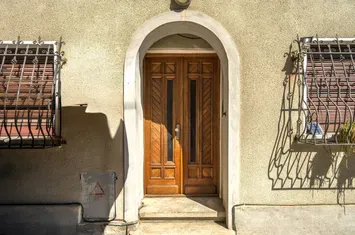 Vilă - 5 camere de vanzare DOMENII - Bucuresti anunturi imobiliare Bucuresti