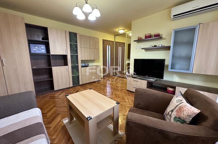 Apartament cu 2 camere de inchiriat ultracentral in Oradea anunturi imobiliare Bihor