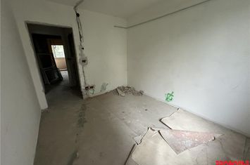 Apartament 3 camere de vanzare ORIZONT - Bacau anunturi imobiliare Bacau