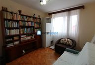 600 €, Casă