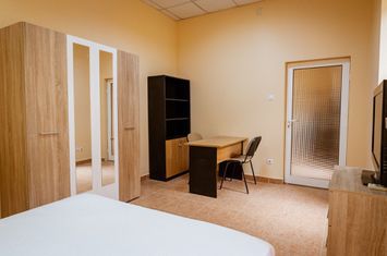Apartament o cameră Piața Avram Iancu anunturi imobiliare Arad