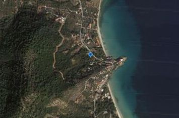 Teren construibil 6.832,38 mp în Koinira, 100 metri de plajă anunturi imobiliare Grecia