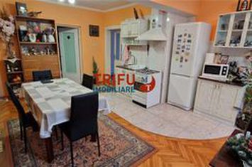 Casă - 4 camere de vanzare CENTRAL - Alba anunturi imobiliare Alba