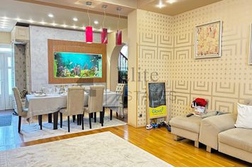 Casa singura in curte ultracentral in Oradea anunturi imobiliare Bihor