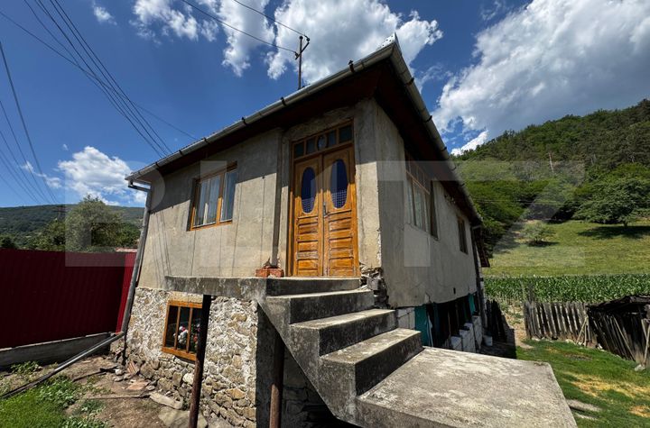 Casă - 3 camere de vanzare AMPOITA - Alba anunturi imobiliare Alba