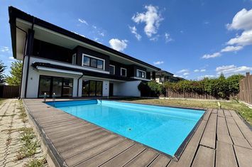 Villa with swimming pool, Oxford Gardens residential complex, Pipera area anunturi imobiliare Bucuresti