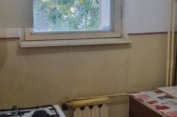 Garsonieră D, decomandată, 27 mp, et1,  Piața Decebal- 61.900E anunturi imobiliare Bihor