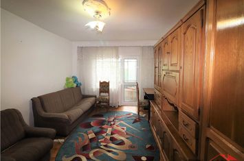 Apartament 2 camere de vanzare EST - Vrancea anunturi imobiliare Vrancea