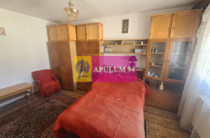 Garsoniera de vanzare in Azuga anunturi imobiliare Prahova