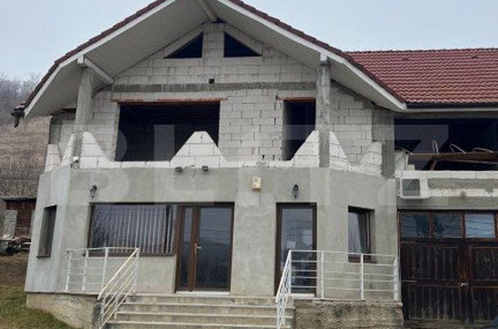 Vilă - 4 camere de vanzare CAIANU - Cluj anunturi imobiliare Cluj