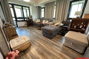 Apartament 3 camere de vanzare ULTRACENTRAL - Bacau anunturi imobiliare Bacau