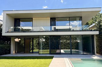 Vila exclusivistă cu piscină | locație premium | Erou Iancu Nicolae anunturi imobiliare Bucuresti