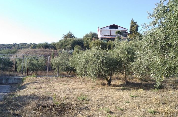 Teren construibil 890 mp, 90 m de mare, Folia anunturi imobiliare Grecia