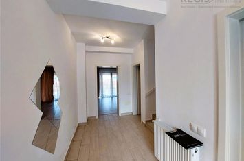 Vilă - 3 camere de vanzare SANPETRU - Brasov anunturi imobiliare Brasov