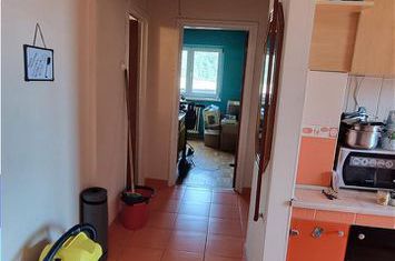 Apartament 3 camere de vanzare CENTRAL - Valcea anunturi imobiliare Valcea