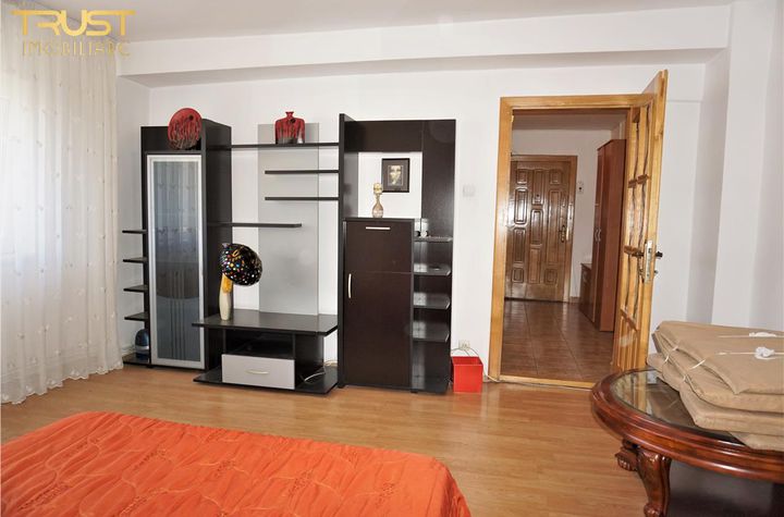 Apartament 3 camere de vanzare CENTRAL - Bistrita Nasaud anunturi imobiliare Bistrita Nasaud