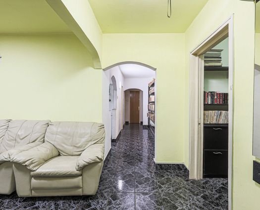 Apartament 5 camere Micalaca, 102 mp