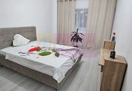 400 €, Garsonieră