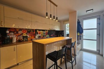 Casă - 4 camere de vanzare CRISTIAN - Sibiu anunturi imobiliare Sibiu