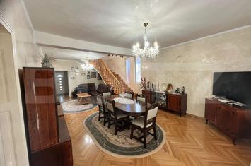 Vilă - 8 camere de vanzare CETATE - Alba anunturi imobiliare Alba