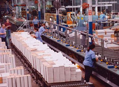 Indicii producţiei industriale în luna aprilie şi  perioada 1.I-30.IV. 2011