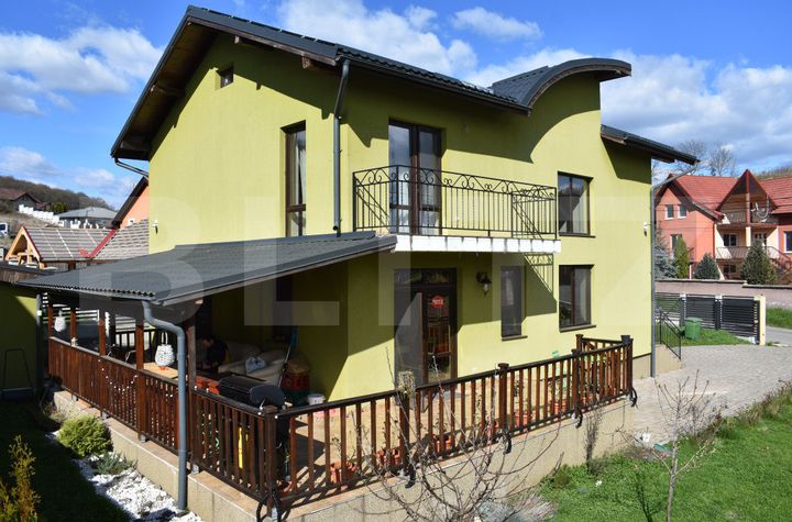Vilă - 4 camere de vanzare SANCRAIU DE MURES - Mures anunturi imobiliare Mures