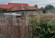 60.000 €, Teren