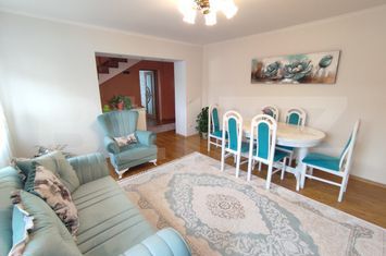 Casă - 4 camere de vanzare RADAUTI - Suceava anunturi imobiliare Suceava