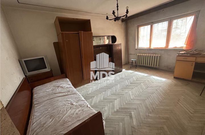 Garsonieră de vanzare COMPLEX STUDENTESC - Timis anunturi imobiliare Timis