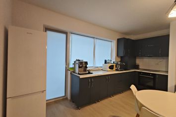 Garsonieră de inchiriat RULMENTUL - Brasov anunturi imobiliare Brasov