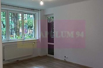 Apartament 3 camere de vanzare in zona Titan, Potcoava anunturi imobiliare Bucuresti