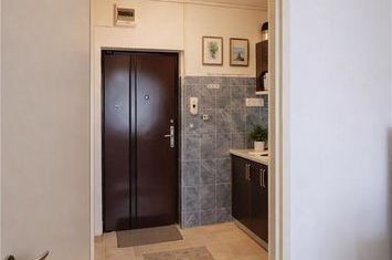 Garsonieră de vanzare TRACTORUL - Brasov anunturi imobiliare Brasov