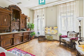 Apartament  cu 4 camere clasic de lux ultracentral anunturi imobiliare Arad