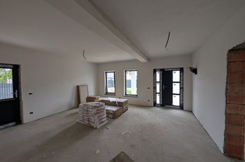 Casă - 3 camere de vanzare BACAU - Bacau anunturi imobiliare Bacau